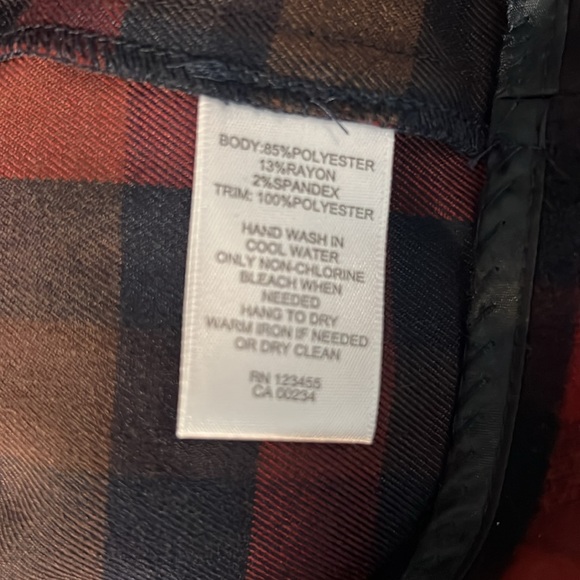 Design Lab Lord & Taylor Blazers and Suits Jacket w pockets - Picture 9 of 9